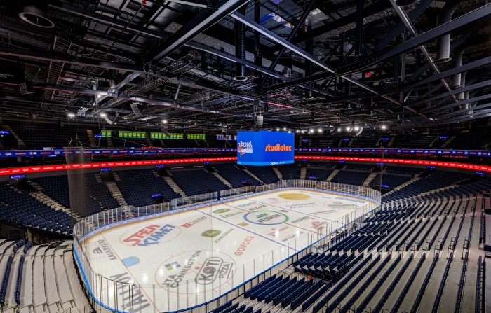 Nokia Arena was equipped with a Live Media System.<br />Image: Skyfox, Marko Kallio