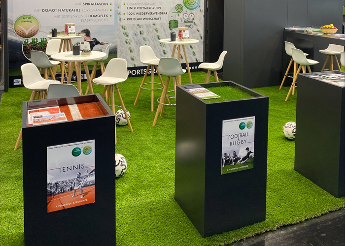 At the booth guests could convince themselves of the solutions of DOMO Sports Grass<br />Image: DOMO Sports Grass